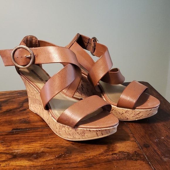 Strappy Cognac/Tan Faux Leather Wedge Sandal - Picture 3 of 5